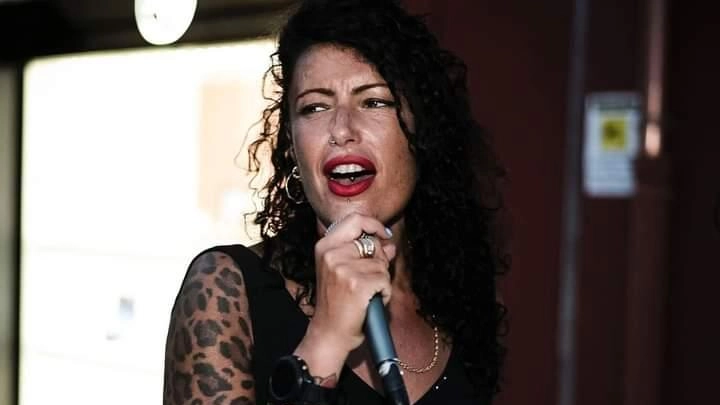 La cantante Dejanira Giannarelli La cantante Dejanira Giannarelli
