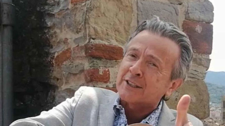 Il brano uscì nel 1980 e Pupo lo portò in gara: "Il gesto di Conti mi ha commosso"