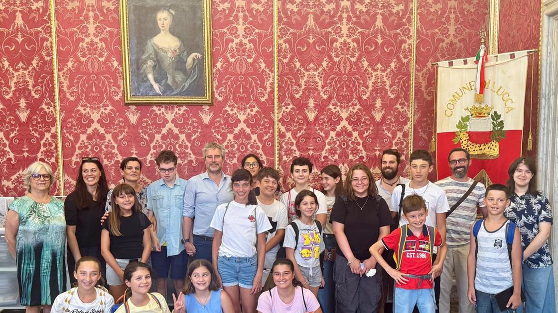 Palazzo Orsetti apre le porte ai giovani. Sono i talenti della scuola di giornalismo Palazzo Orsetti apre le porte ai giovani. Sono i talenti della scuola di giornalismo