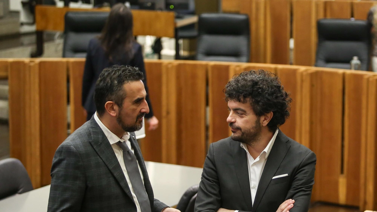 Luca Simonetti (M5S) e Fabrizio Ricci (Avs) hanno firmato la nota stampa insieme a Cristian Betti (Pd) e Bianca Maria Tagliaferri (Umbria domani) Luca Simonetti (M5S) e Fabrizio Ricci (Avs) hanno firmato la nota stampa insieme a Cristian Betti (Pd) e Bianca Maria Tagliaferri (Umbria domani)