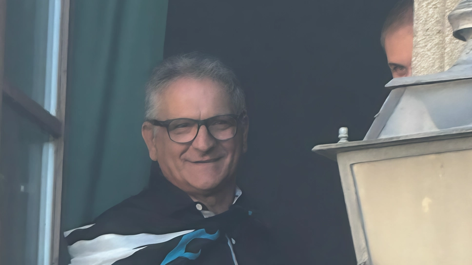 A tenere strette le redini della contrada Le Storte adesso c’è un nuovo Capitano: Franco Guerrini. Subentrato a Simone Mastacchini, Guerrini si presenta ai canapi con lo spirito della continuità A tenere strette le redini della contrada Le Storte adesso c’è un nuovo Capitano: Franco Guerrini. Subentrato a Simone Mastacchini, Guerrini si presenta ai canapi con lo spirito della continuità