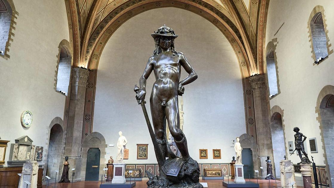 risplende il salone di donatello due david tra i tanti capolavori