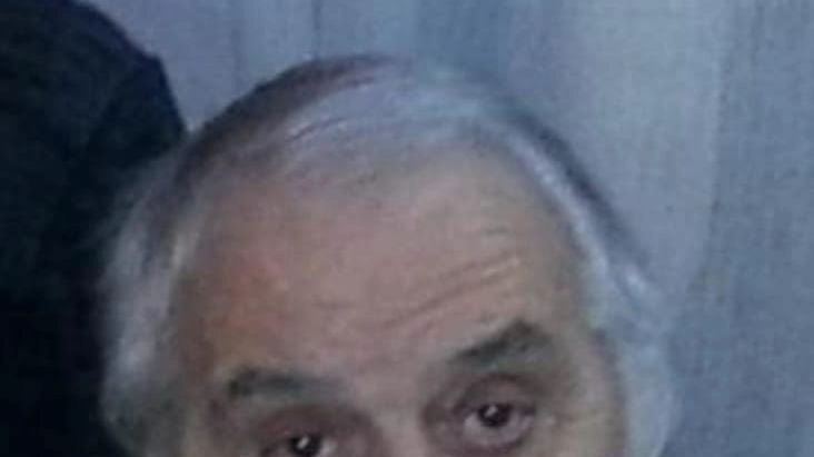 Renzo Franchini, amato commerciante di San Miniato Basso, lascia un'eredità di altruismo e comunità. Le esequie oggi alle 14:30. Renzo Franchini, amato commerciante di San Miniato Basso, lascia un'eredità di altruismo e comunità. Le esequie oggi alle 14:30.