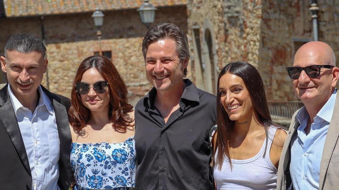 ciak si gira a lucignano cameo di alvaro vitali da Lanazione.it ciak si gira a lucignano cameo di alvaro vitali
