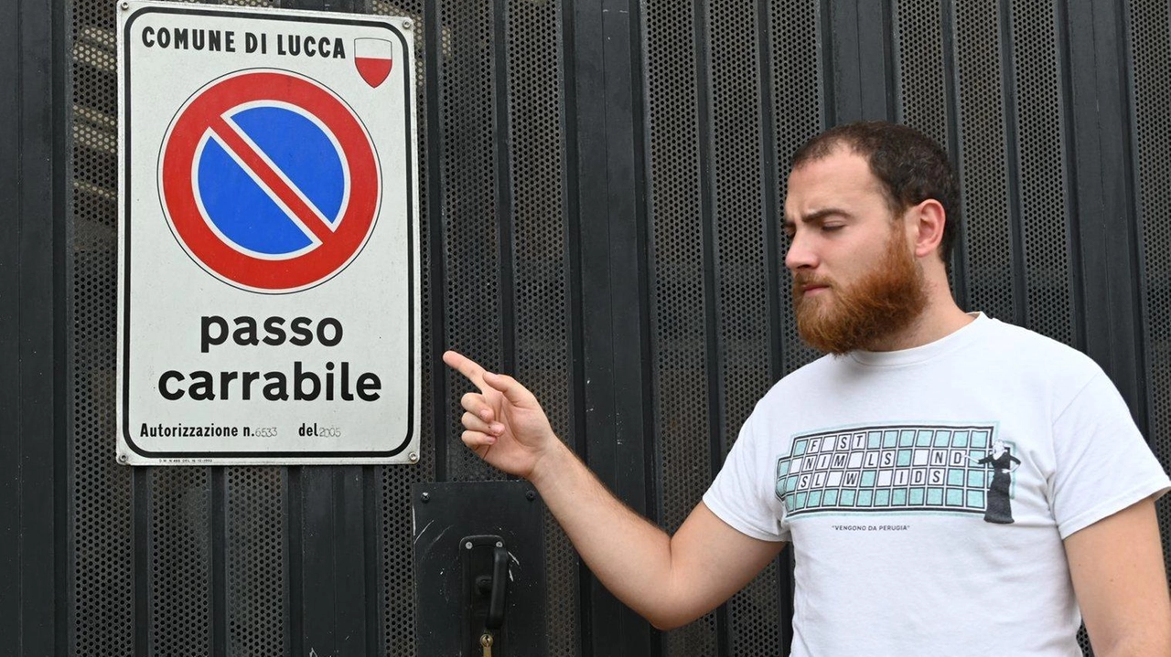 AUtorizzazioni per i passi carrai: un mese di tempo per presentare a Lucca Riscossioni e Servizi tramite un modulo specifico (foto Alcide) AUtorizzazioni per i passi carrai: un mese di tempo per presentare a Lucca Riscossioni e Servizi tramite un modulo specifico (foto Alcide)