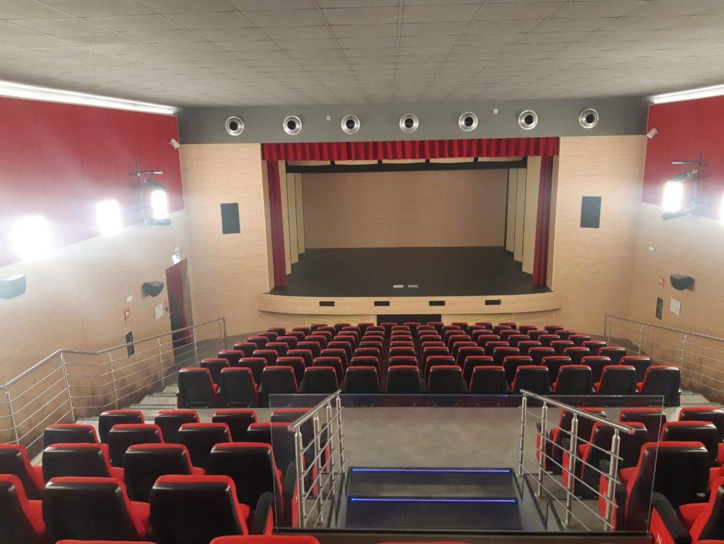la rosa gialla spettacolo al teatro san martino di levane