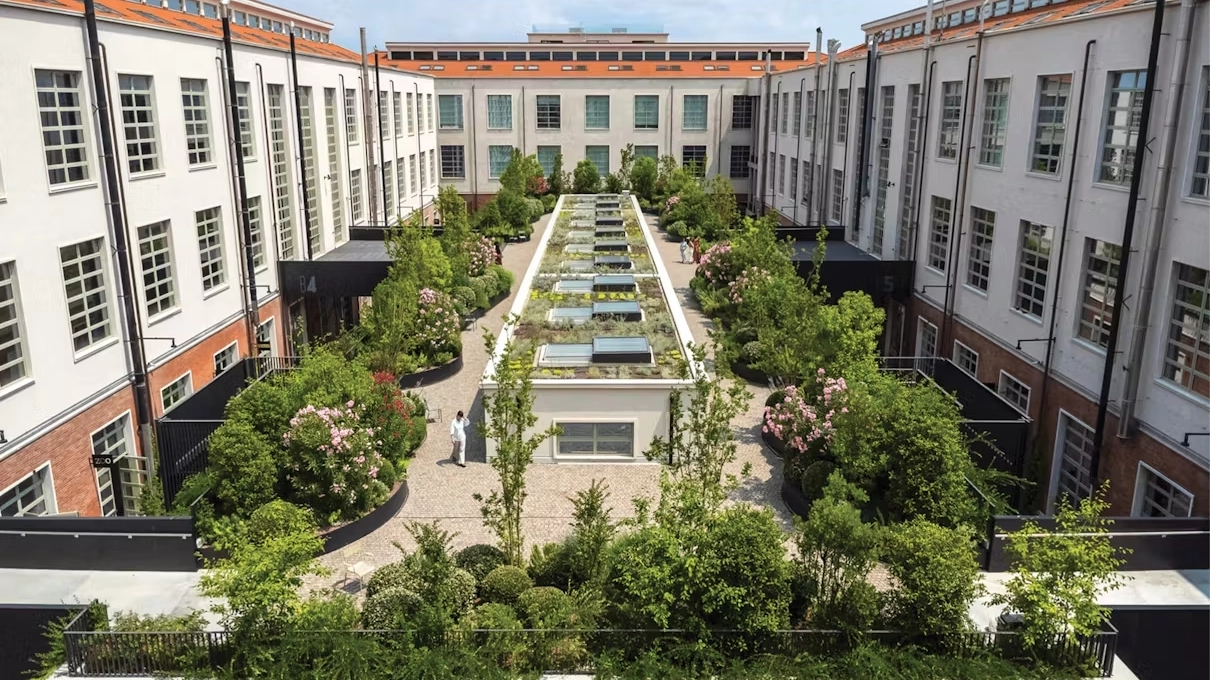 Il giardino pensile della Manifattura Tabacchi Il giardino pensile della Manifattura Tabacchi