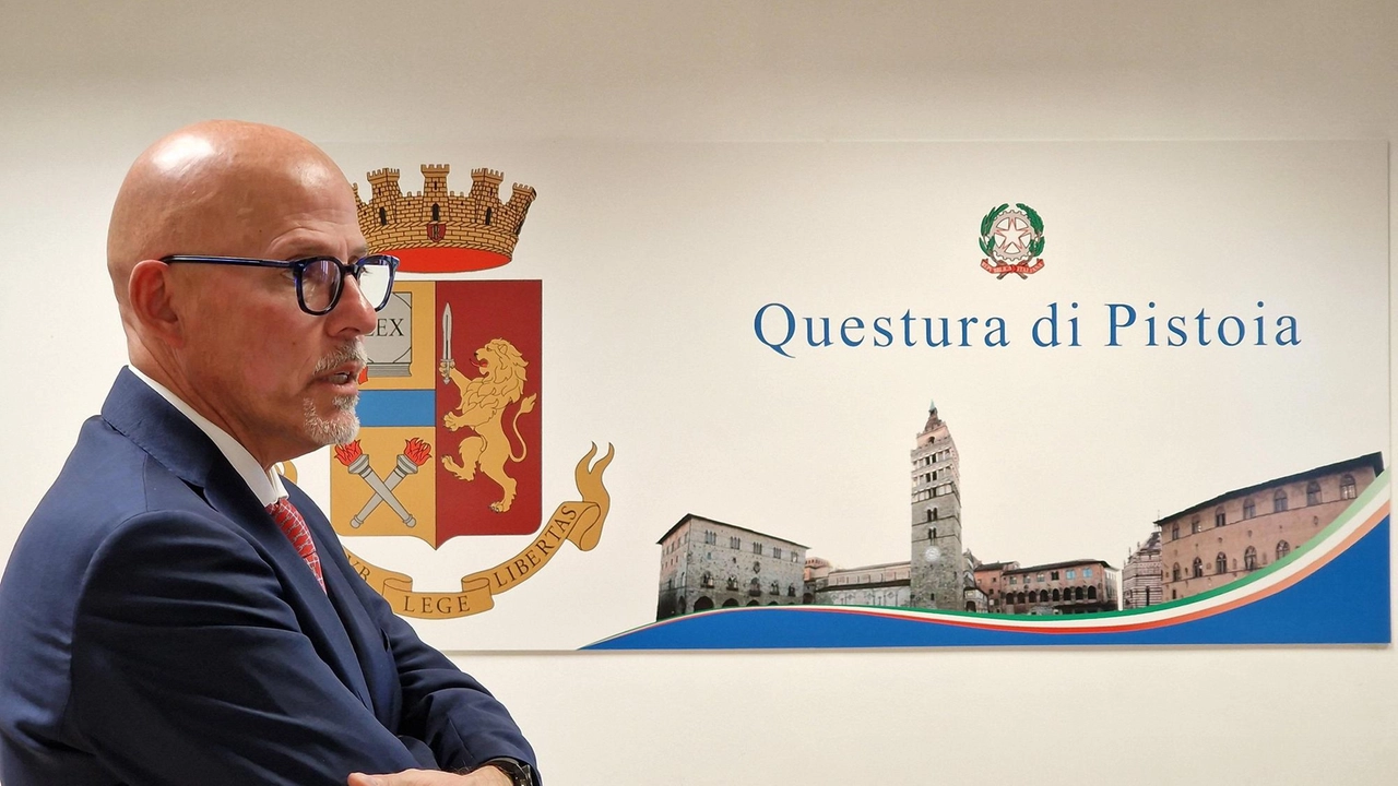 San Michele Arcangelo sarà celebrato stamani con la messa nella chiesa di Chiazzano. Parteciperà anche il prefetto Messina. Poi saranno consegnati i riconoscimenti al personale. San Michele Arcangelo sarà celebrato stamani con la messa nella chiesa di Chiazzano. Parteciperà anche il prefetto Messina. Poi saranno consegnati i riconoscimenti al personale.