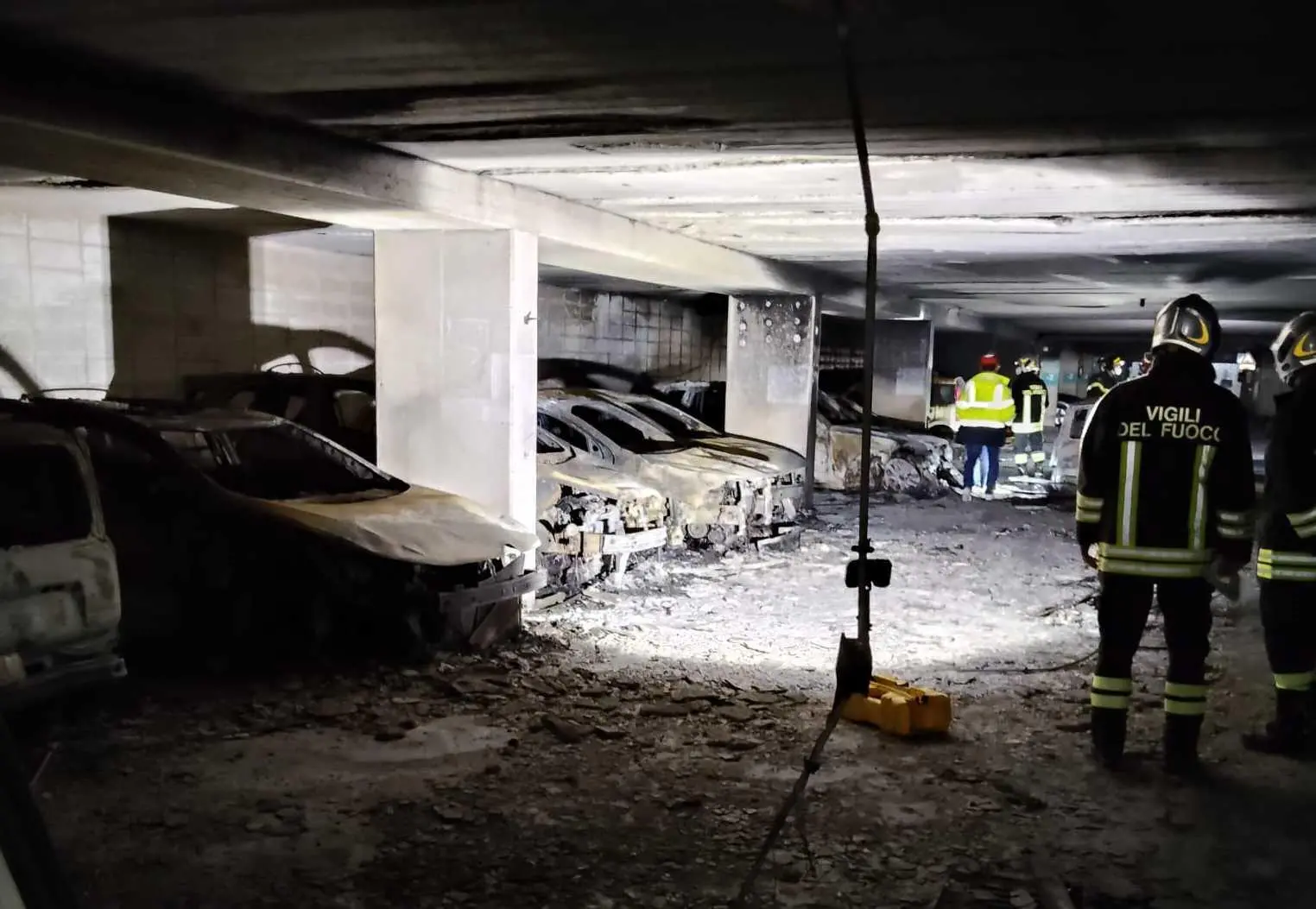 Rogo nel parcheggio Matteotti. Nuove aree di sosta e navette