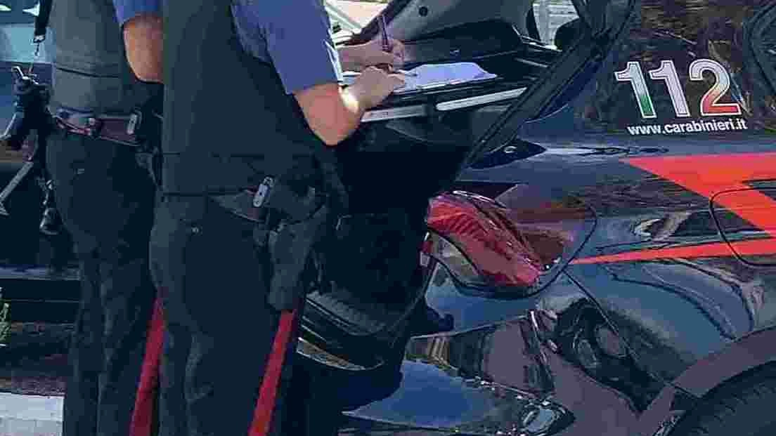 Un giallo risolto in pochi giorni dai carabinieri valdelsani, quello di via Campana. Sono bastate. 96 ore per individuare l’autore del grave ferimento (foto archivio) Un giallo risolto in pochi giorni dai carabinieri valdelsani, quello di via Campana. Sono bastate. 96 ore per individuare l’autore del grave ferimento (foto archivio)
