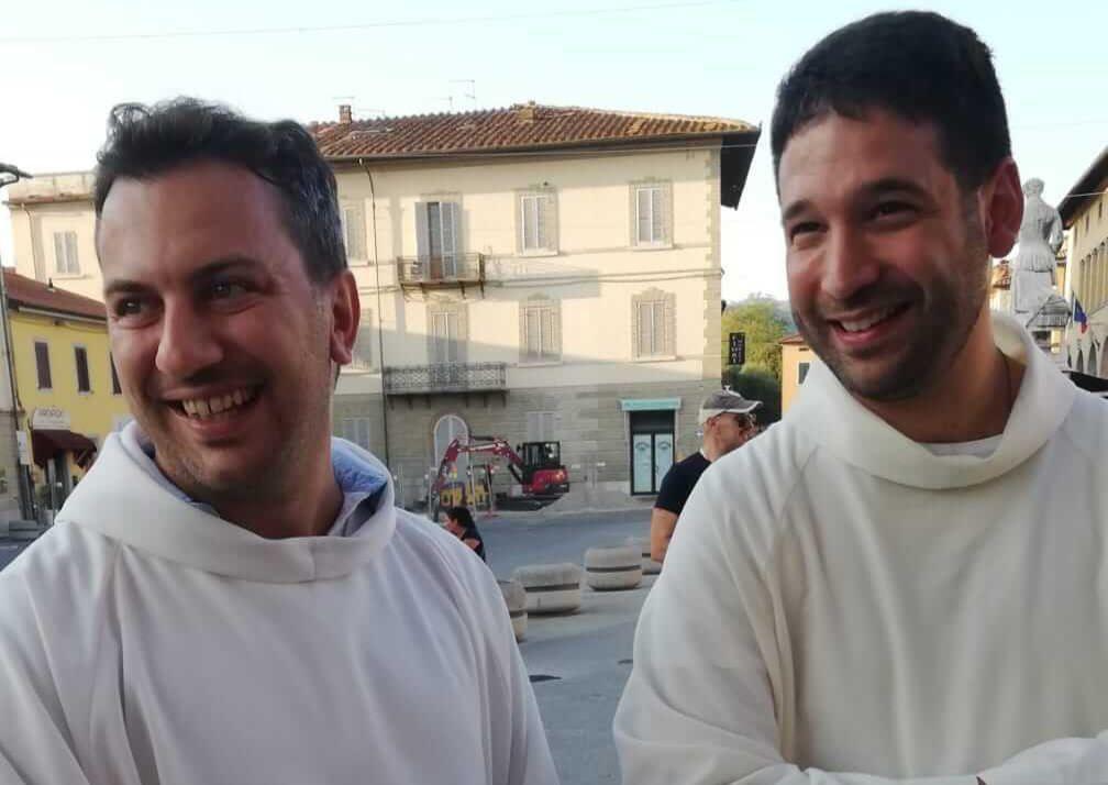 https://www.lanazione.it/image-service/view/acePublic/alias/contentid/ZTk1YWIxYTUtZWY3Mi00/0/i-giovani-seminaristi-ordinati-in-cattedrale.jpeg?f=1.90:1&w=1200