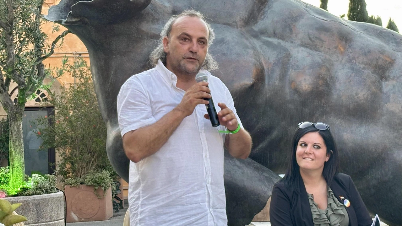 Il sindaco replica a Macelloni sulle fatture da pagare e apre a un confronto Il sindaco replica a Macelloni sulle fatture da pagare e apre a un confronto