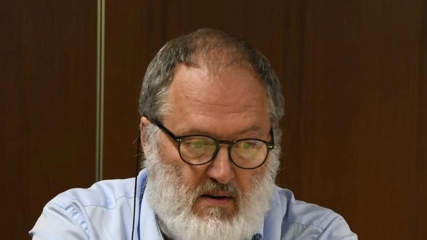 E lo invita al prossimo consiglio comunale a trovare "misura e rispetto" E lo invita al prossimo consiglio comunale a trovare "misura e rispetto"