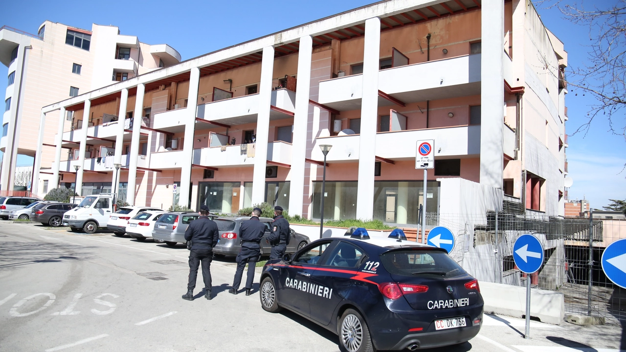 Il Palazzo rosa di via Rospicciano al centro di un piano di sgombero dopo anni di polemiche e svariati fatti di cronaca (foto d’archivio) Il Palazzo rosa di via Rospicciano al centro di un piano di sgombero dopo anni di polemiche e svariati fatti di cronaca (foto d’archivio)