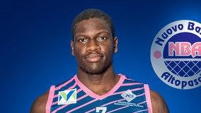 Ex capitano del Basket Altopascio, con diversi campionati di serie "C" in maglia rosablu; un pivot dai movimenti felini, adorato... Ex capitano del Basket Altopascio, con diversi campionati di serie "C" in maglia rosablu; un pivot dai movimenti felini, adorato...