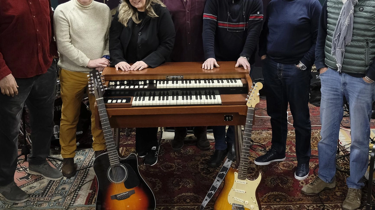 La band lunigianese continua a fare concerti e sta lavorando a nuovi progetti. Suonano strumenti vintage, la sala prove è a Villafranca La band lunigianese continua a fare concerti e sta lavorando a nuovi progetti. Suonano strumenti vintage, la sala prove è a Villafranca