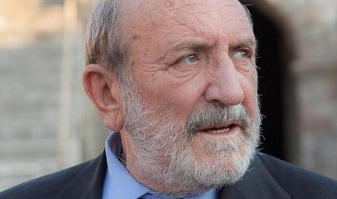 Fiesole, Umberto Galimberti al Teatro Romano con ‘L’illusione della libertà’ Fiesole, Umberto Galimberti al Teatro Romano con ‘L’illusione della libertà’