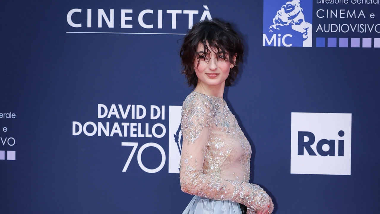 Tecla Insolia ha vinto il David di Donatello come migliore attrice protagonista Tecla Insolia ha vinto il David di Donatello come migliore attrice protagonista
