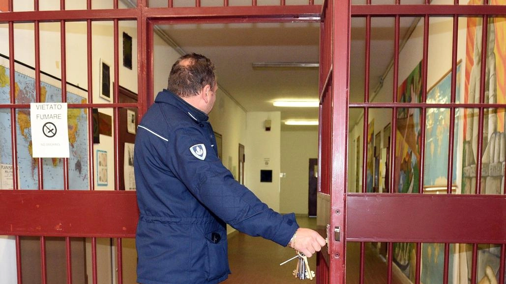 Il grido della Polizia Penitenziaria di Pisa: "La presenza dello Stato deve essere riaffermata con decisione"