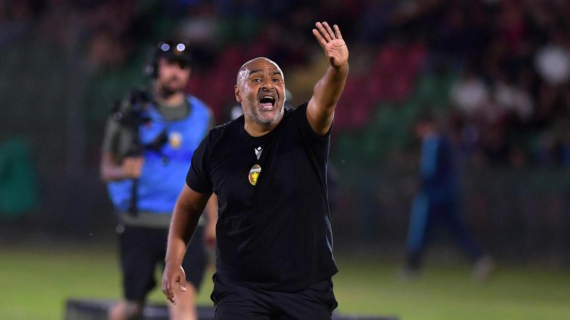 ternana tra mercato e attesa del closing mister liverani piena sintonia con il ds