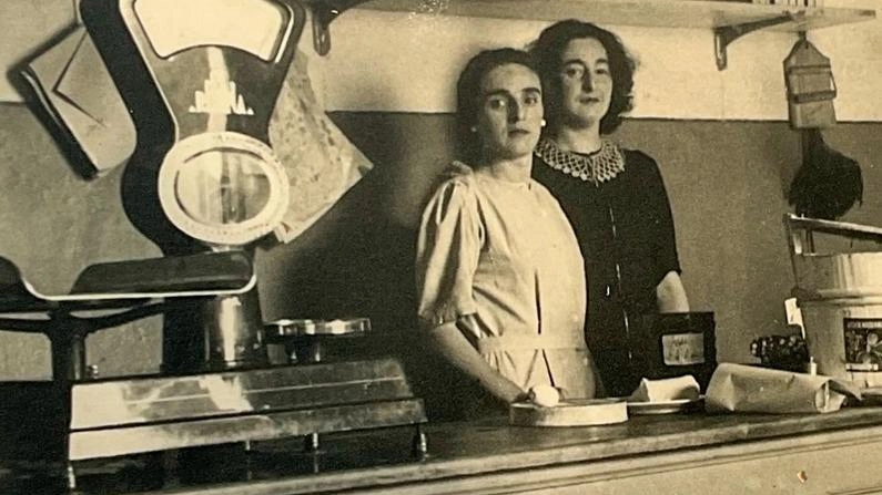 Emma ed Enrichetta Scatizzi del forno, detto delle Mariucce, aperto a Montepiano nel 1915. Una serata per immergersi nella storia Emma ed Enrichetta Scatizzi del forno, detto delle Mariucce, aperto a Montepiano nel 1915. Una serata per immergersi nella storia