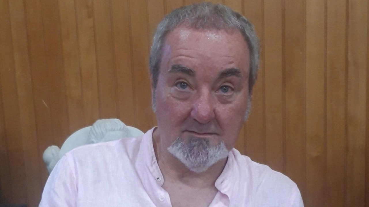 Il consigliere del gruppo misto misto Paolo Andreani ha posto il problema della convenzione del centro sportivo Il consigliere del gruppo misto misto Paolo Andreani ha posto il problema della convenzione del centro sportivo