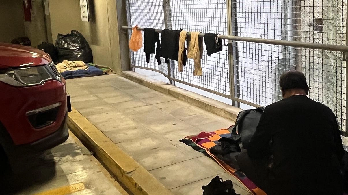 Adesso la prefettura dovrà adottare un provvedimento sulle istanze dei ricorrenti. Nominato un commissario ad acta. L’avvocato Lombardi: "Una decina di casi pendenti". Adesso la prefettura dovrà adottare un provvedimento sulle istanze dei ricorrenti. Nominato un commissario ad acta. L’avvocato Lombardi: "Una decina di casi pendenti".