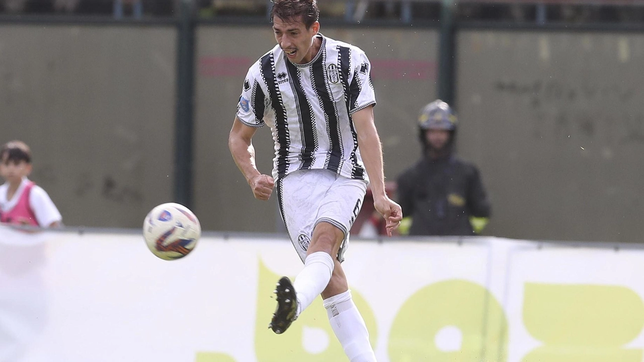 Venti gol: quanti ne ha subiti il Siena in 26 partite giocate. In una stagione complicata, un dato di cui... Venti gol: quanti ne ha subiti il Siena in 26 partite giocate. In una stagione complicata, un dato di cui...