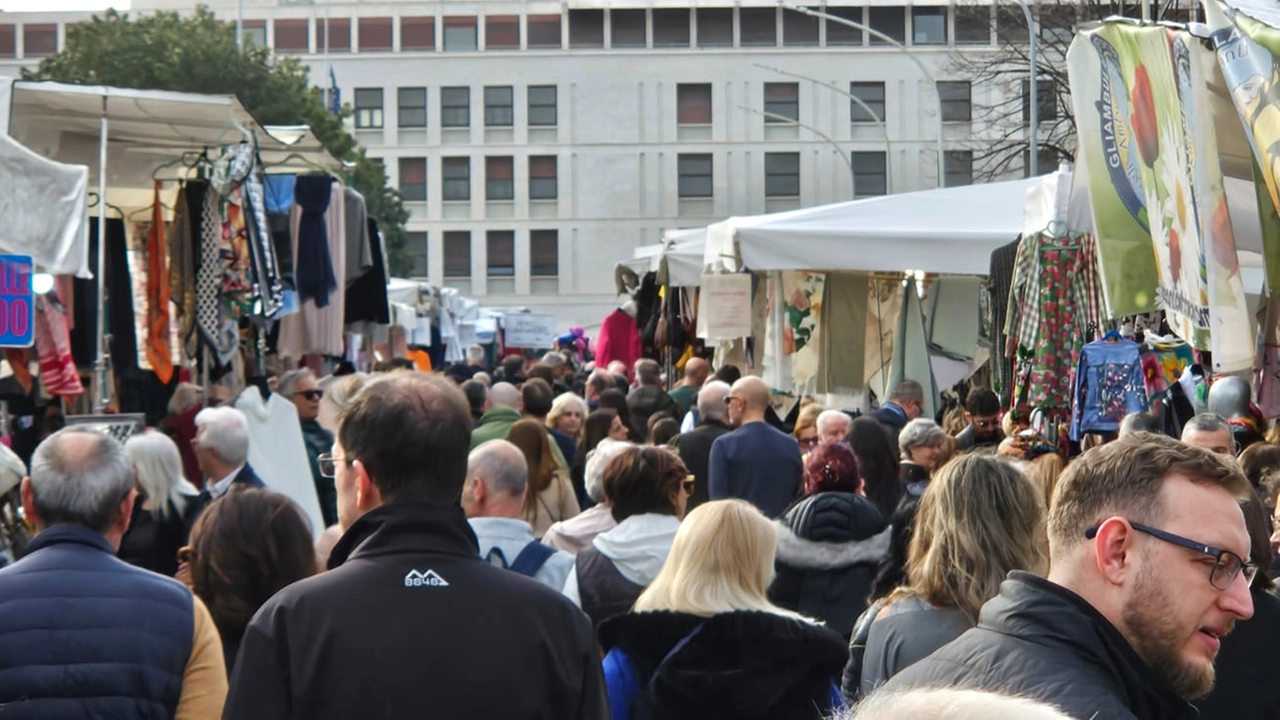 "Gli Ambulanti di Forte dei Marmi®” a PISA domenica 4 maggio