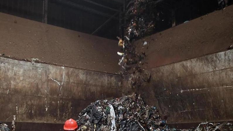 Artigiani e industriali. chiedono di non considerare «speciali» i rifiuti prodotti Artigiani e industriali. chiedono di non considerare «speciali» i rifiuti prodotti