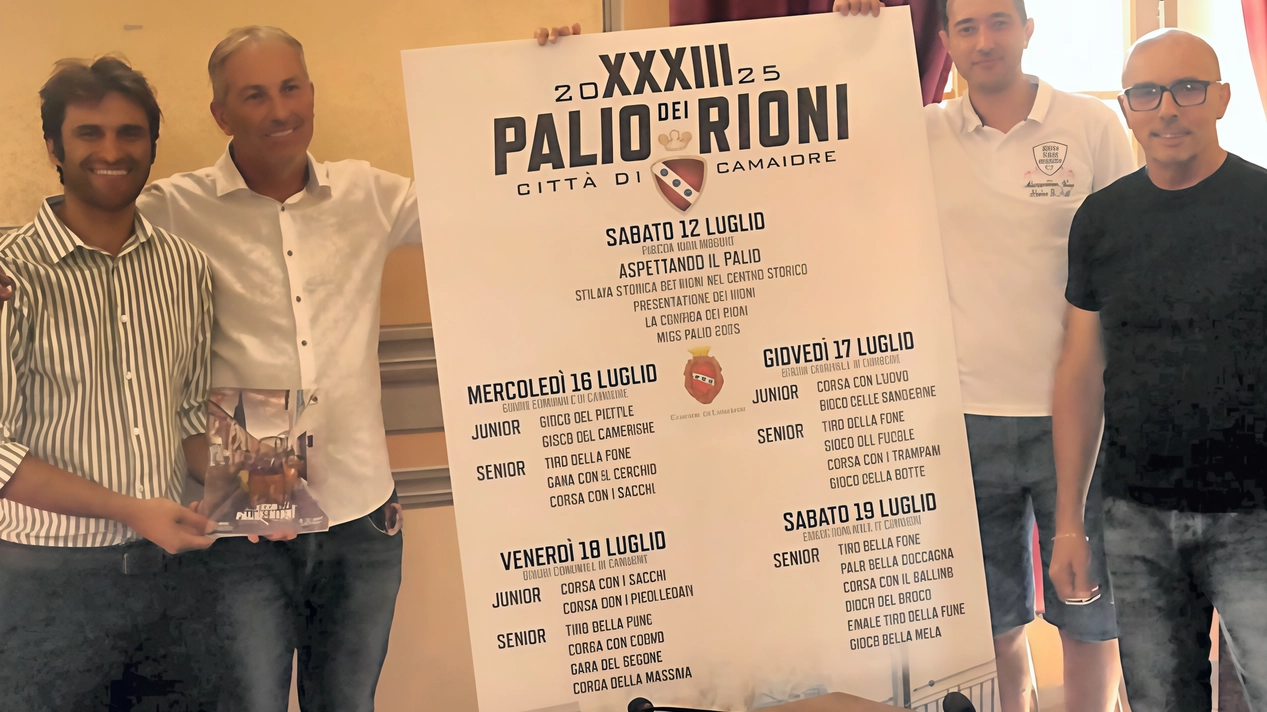 Un momento della presentazione del trentatreesimo Palio di Camaiore Un momento della presentazione del trentatreesimo Palio di Camaiore