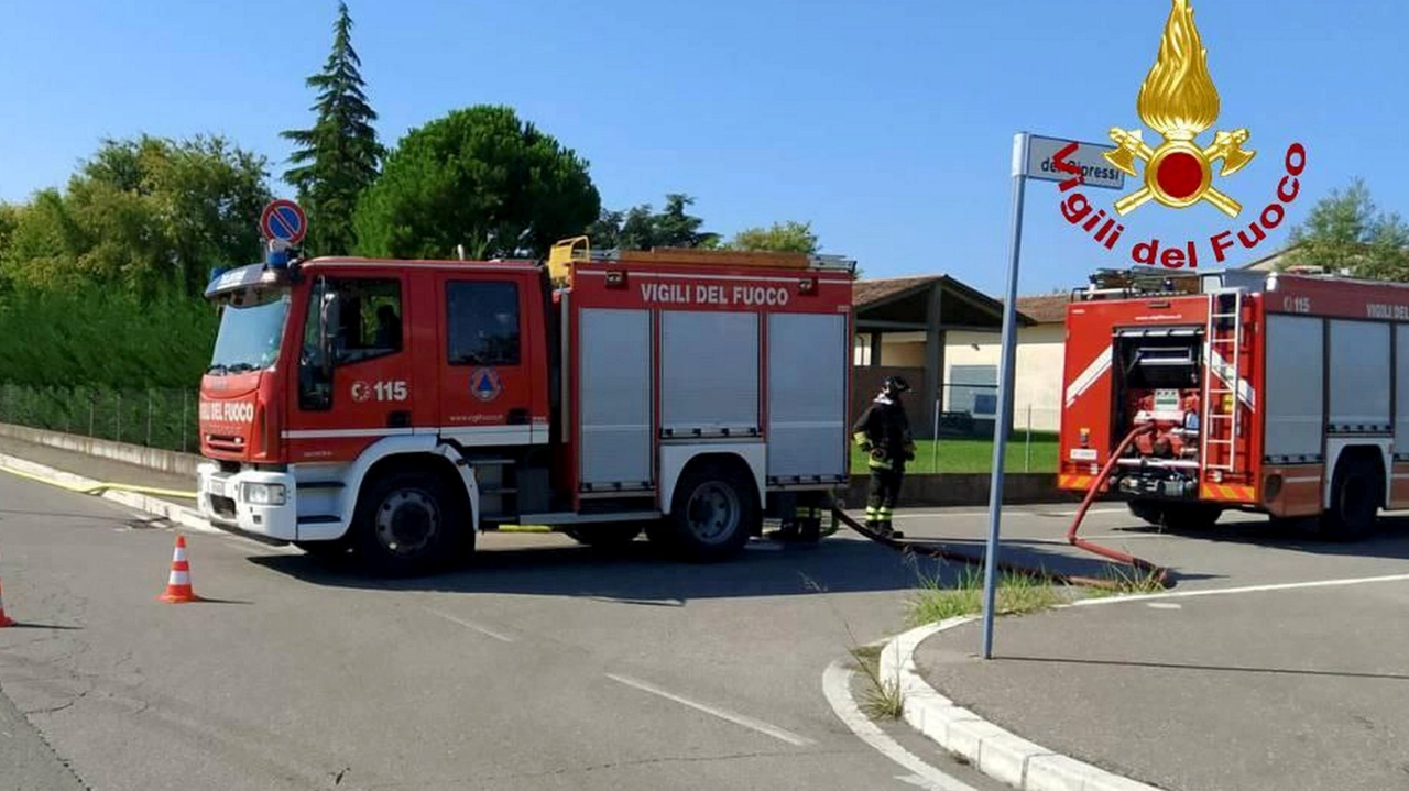 Incidente in viale Etruria, 3 auto coinvolte. SUl posto i vigili del fuoco (Foto di repertorio) Incidente in viale Etruria, 3 auto coinvolte. SUl posto i vigili del fuoco (Foto di repertorio)