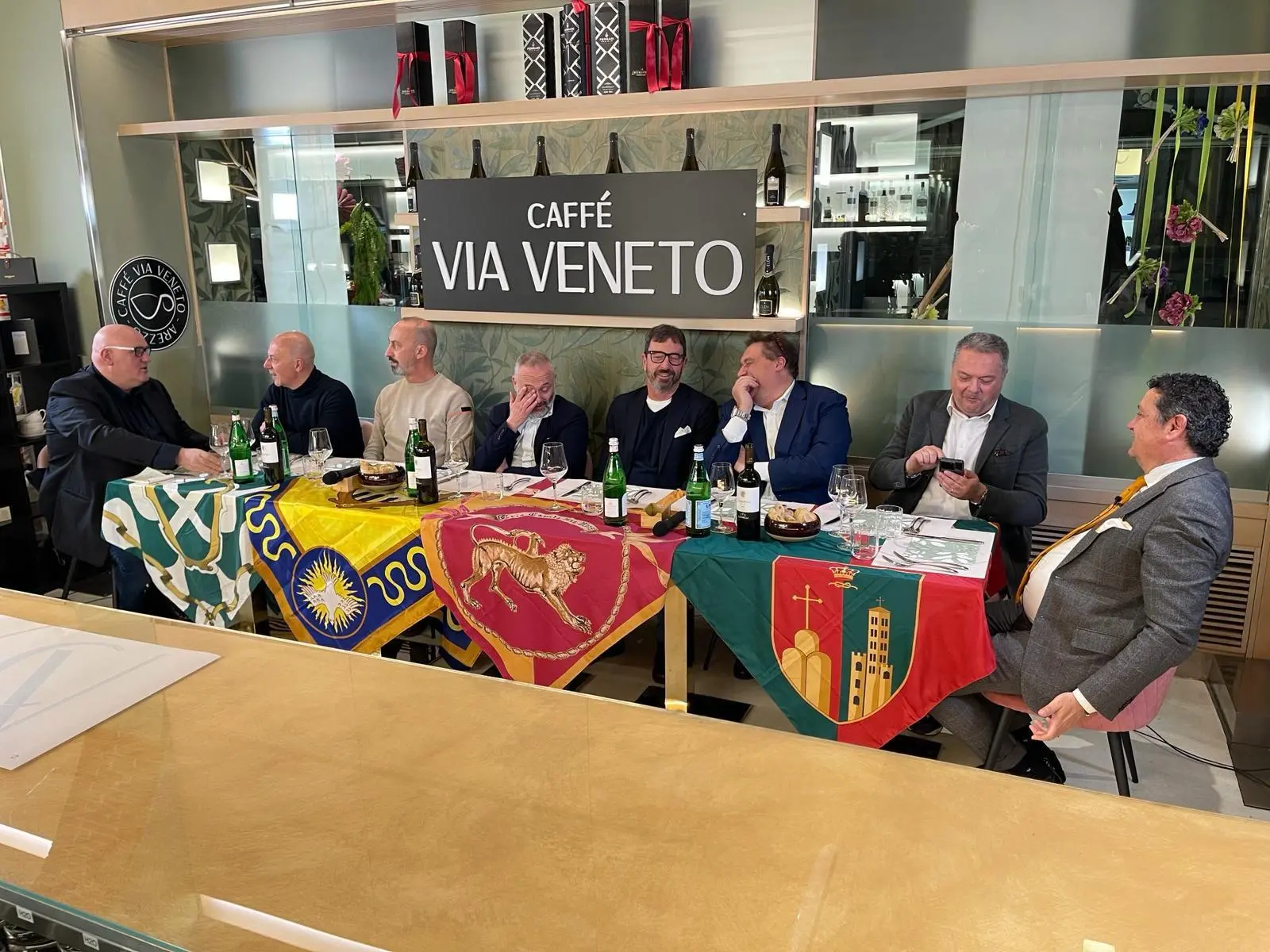La Tavolata del Lanzi con i rettori di Giostra su Amaranto Channel