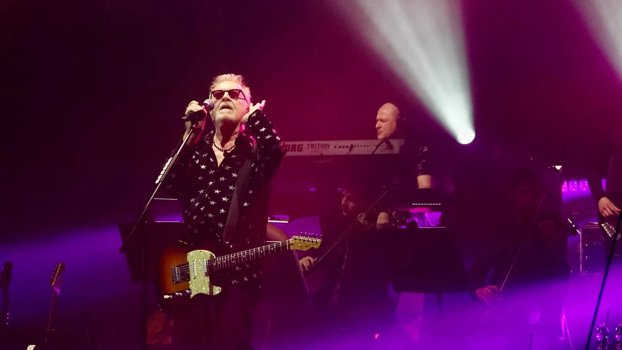Firenze, Umberto Tozzi in concerto: le foto