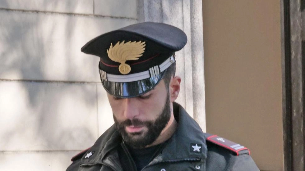 Aumentano le segnalazioni dei cittadini colpiti. L’ultimo episodio a Vingone,. ladri messi in fuga dall’allarme. Aumentano le segnalazioni dei cittadini colpiti. L’ultimo episodio a Vingone,. ladri messi in fuga dall’allarme.
