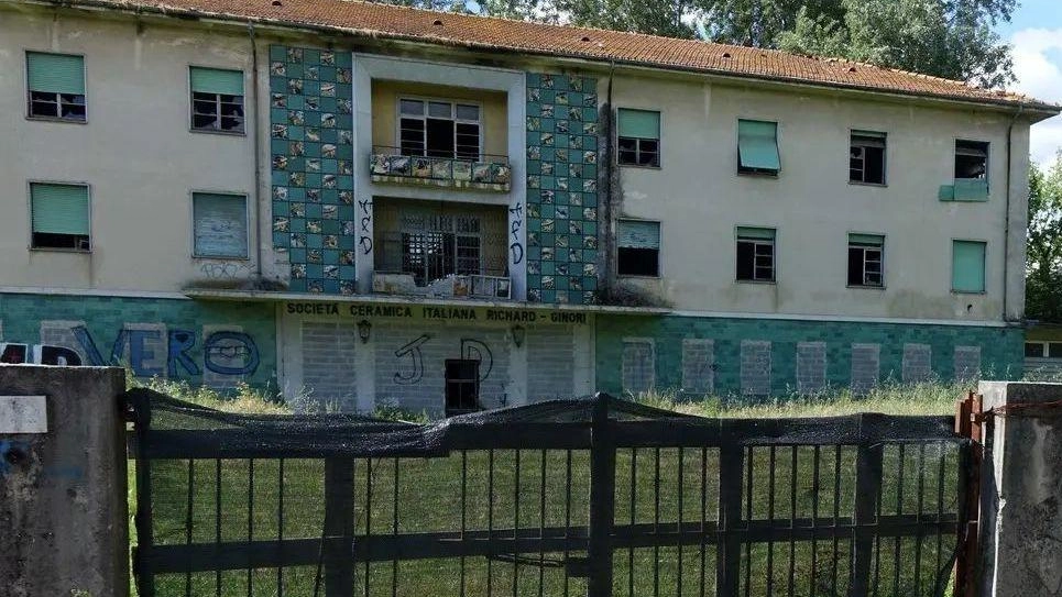 L’immobile è chiuso da oltre 40 anni ma l’acquisto da parte di Bindi è sfumato L’immobile è chiuso da oltre 40 anni ma l’acquisto da parte di Bindi è sfumato