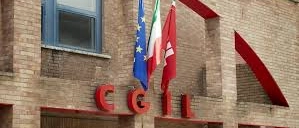 Le chiusure delle sedi Cgil di Arezzo e provincia