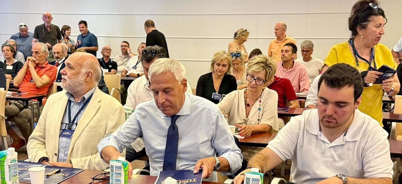 https://www.lanazione.it/image-service/view/acePublic/alias/contentid/ZWFlOGZmNTktZjAyYS00/0/laltra-toscana-il-manifesto-sanita-lavoro-e-sicurezza-il-tempo-del-civismo-e-ora.jpeg