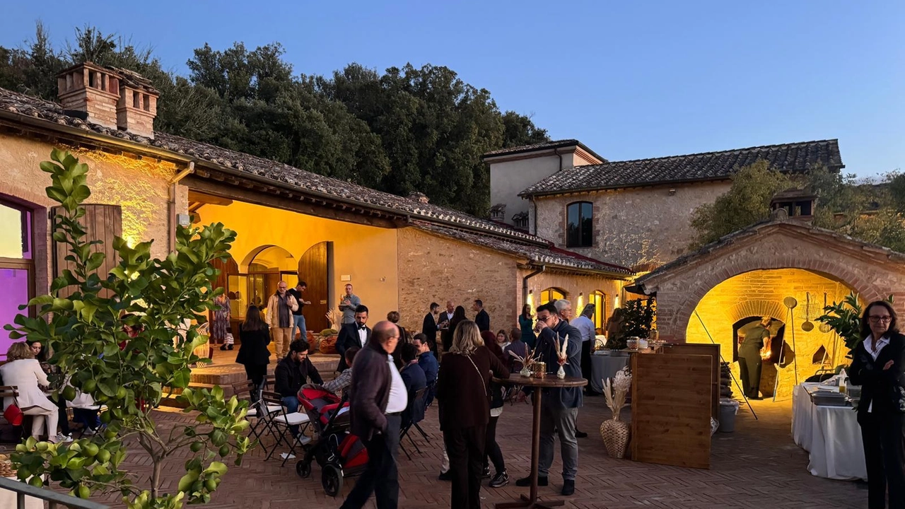 Sovicille, recupero funzionale di un bene pubblico che era rimasto abbandonato per lunghi anni. Il sindaco Gugliotti: "Un’iniziativa che consente al territorio di avere nuova attrattività turistica". Sovicille, recupero funzionale di un bene pubblico che era rimasto abbandonato per lunghi anni. Il sindaco Gugliotti: "Un’iniziativa che consente al territorio di avere nuova attrattività turistica".