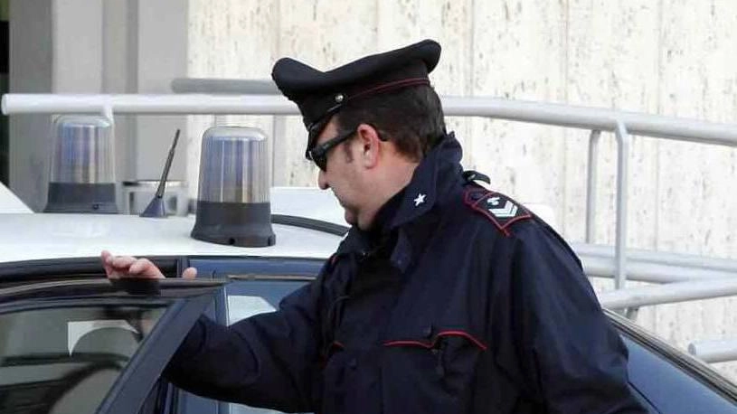 TERNI Ubriaco, litiga con la moglie in strada e aggredisce i carabinieri intervenuti. Arrestato un 38enne ucraino, incensurato, in regola... TERNI Ubriaco, litiga con la moglie in strada e aggredisce i carabinieri intervenuti. Arrestato un 38enne ucraino, incensurato, in regola...