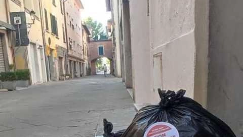 I problemi maggiori nel centro storico. Al via distribuzione di volantini I problemi maggiori nel centro storico. Al via distribuzione di volantini