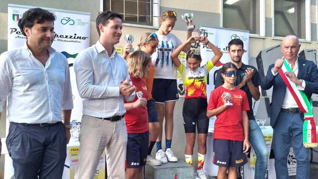 Un momento delle premiazioni del Memorial Cesare Mannelli a Bottagna Un momento delle premiazioni del Memorial Cesare Mannelli a Bottagna