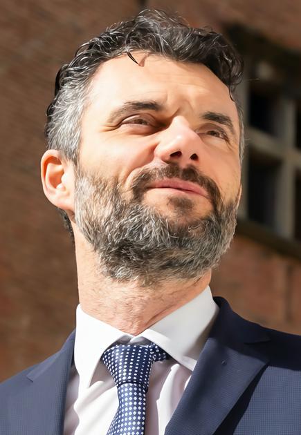 Biffoni non belligerante. Scende in campo e guarda subito "oltre"