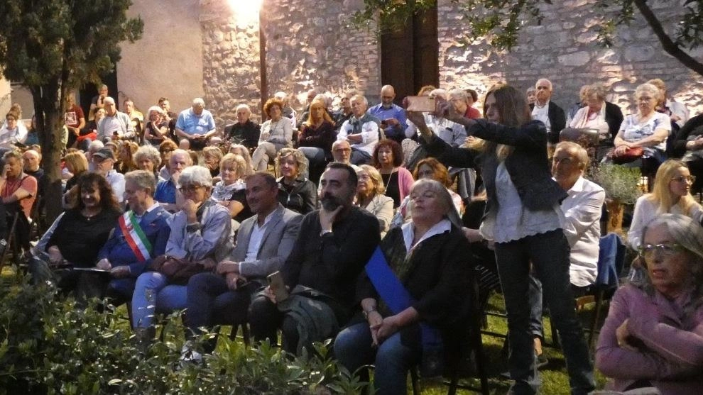 Il folto pubblico di un precedente appuntamento relativo alla fortunata kermesse Il folto pubblico di un precedente appuntamento relativo alla fortunata kermesse
