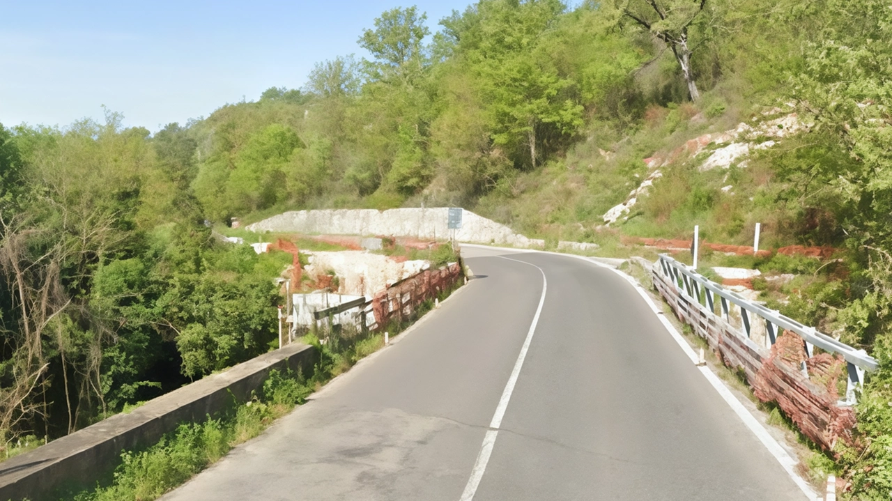 La chiusura è prevista dalle 10 e fino al termine dei lavori al ponte La riapertura dovrebbe avvenire nel tardo pomeriggio dello stesso giorno La chiusura è prevista dalle 10 e fino al termine dei lavori al ponte La riapertura dovrebbe avvenire nel tardo pomeriggio dello stesso giorno