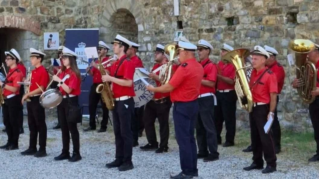 Il corpo musicale ’Puccini’ di Vezzano Il corpo musicale ’Puccini’ di Vezzano