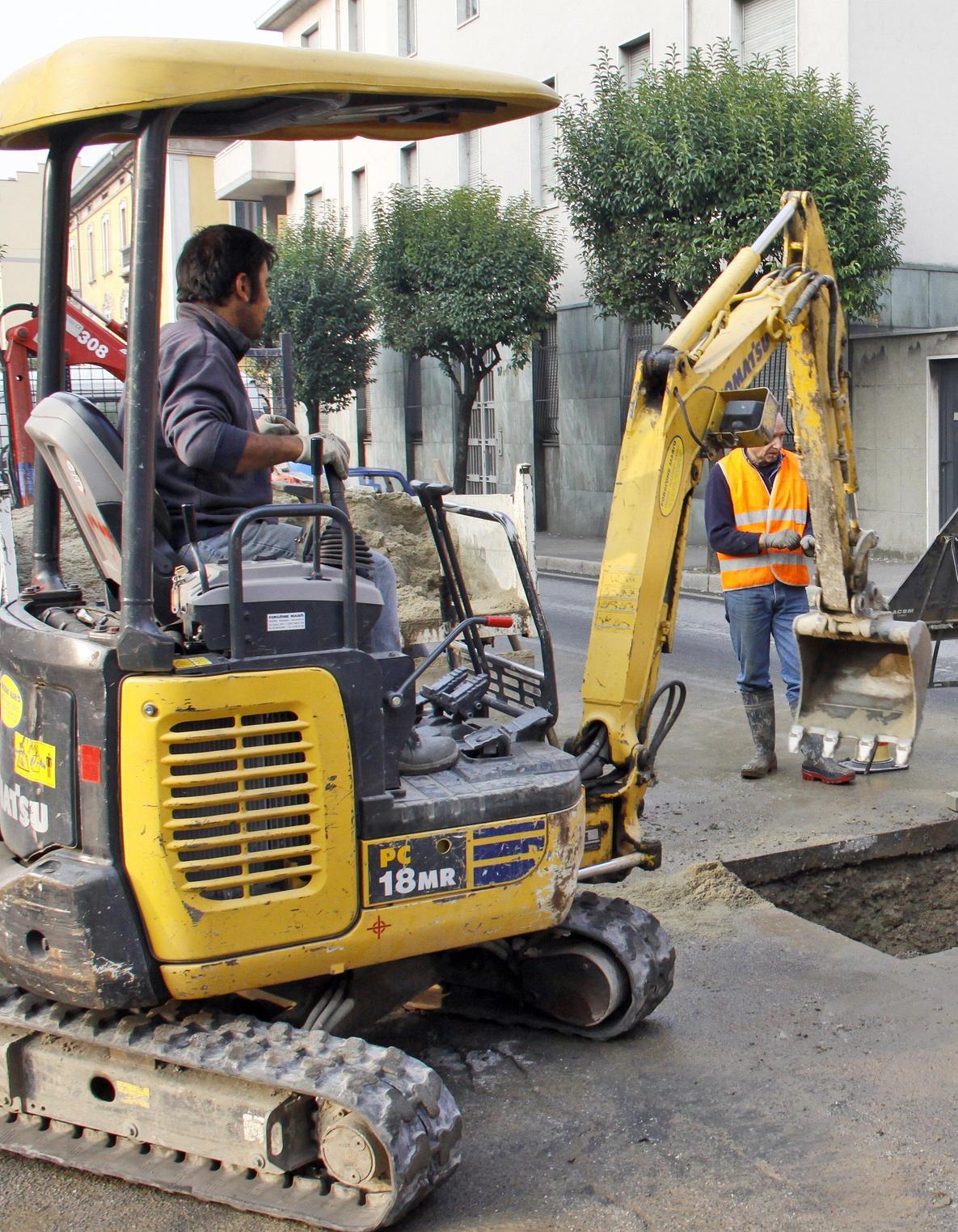 La battaglia di Auletta: "No a un nuovo parcheggio al posto del prato" La battaglia di Auletta: "No a un nuovo parcheggio al posto del prato"