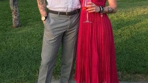 Al timone del nuovo regirò. ci saranno Giulio Tanganelli e Francesca Ravai. Giovane coppia della Valdichiana, lui di Castiglion Fiorentino e lei di Bettolle, già proprietari del Room 905 nella frazione senese Al timone del nuovo regirò. ci saranno Giulio Tanganelli e Francesca Ravai. Giovane coppia della Valdichiana, lui di Castiglion Fiorentino e lei di Bettolle, già proprietari del Room 905 nella frazione senese