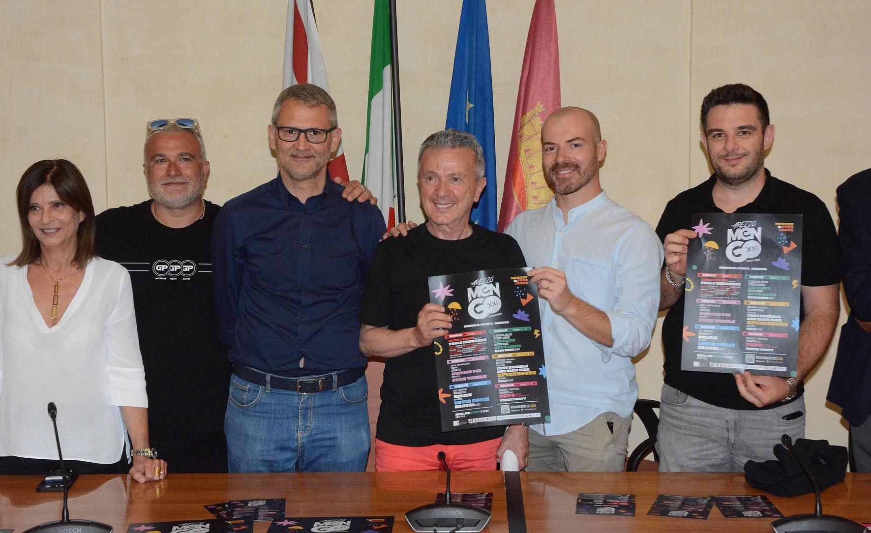 Il viaggio del Mengo. Musica ed emozioni nella ‘6 giorni’ del Prato tra giovani e big Il viaggio del Mengo. Musica ed emozioni nella ‘6 giorni’ del Prato tra giovani e big