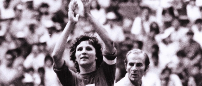 L ’ex calciatrice, prima stella del movimento, protagonista del documentario ’Copa 71’. Nel 1974 guidò la squadra termale del presidente Melani alla conquista del tricolore